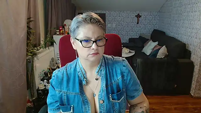 bigtits4you's Live XXX Chat