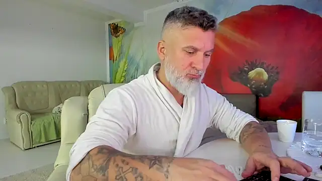 BlowMyXXL Live XXX-chat