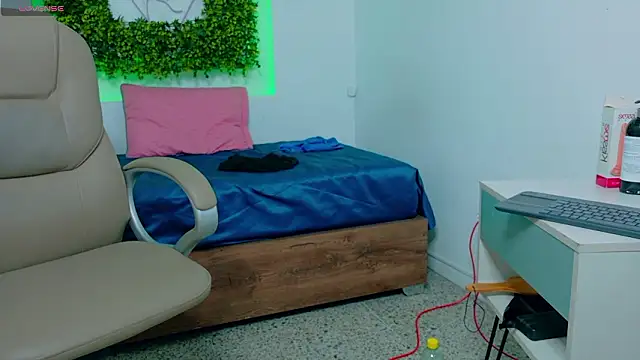 دردشة KaelSwitch الجنسية المباشرة