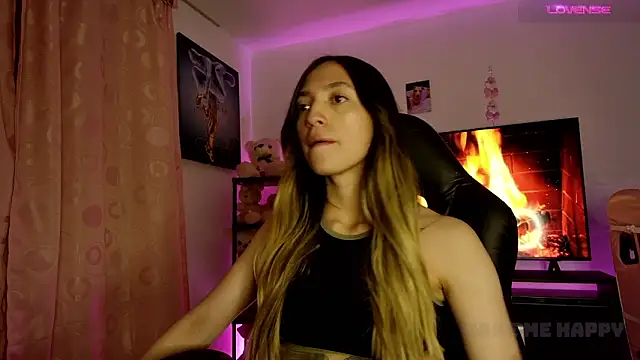 TiffanyBela Adlı Modelin Canlı XXX Sohbeti