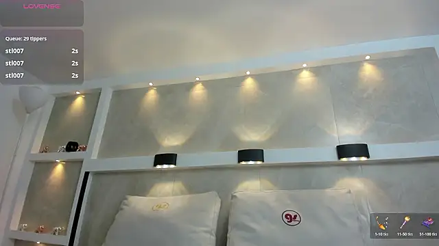 isaa_stone Chat XXX live