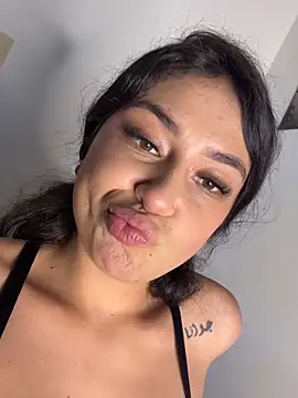 XXX chat uživo modela dayra_angels