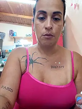 Chatroom XXX en direct de indianalove37