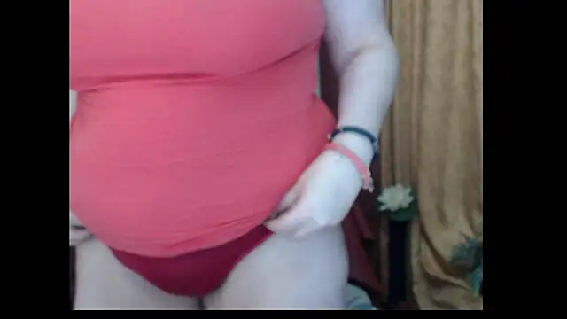 PlayfullMature's Live XXX Chat