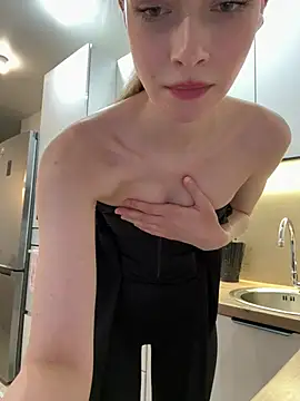 FriendlyFire_18 Adlı Modelin Canlı XXX Sohbeti