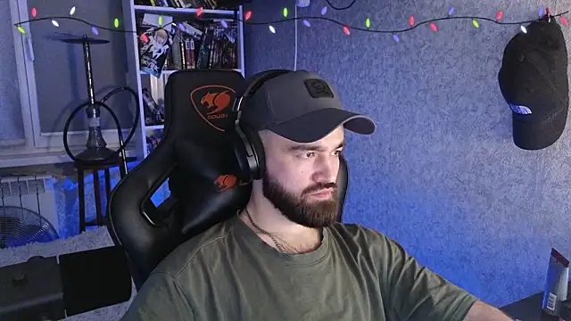 _Mostly_ – webcam-show