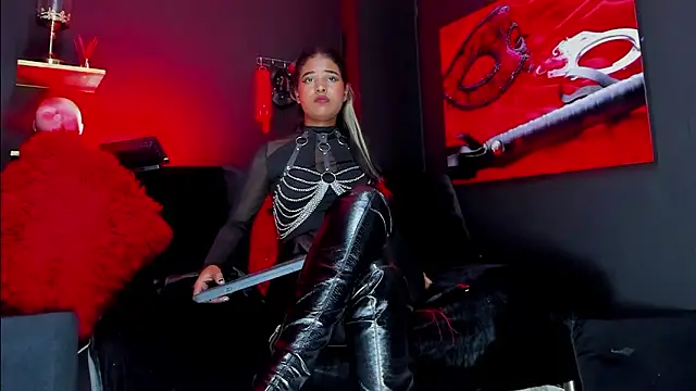 Chat XXX en directo de Coralinstone