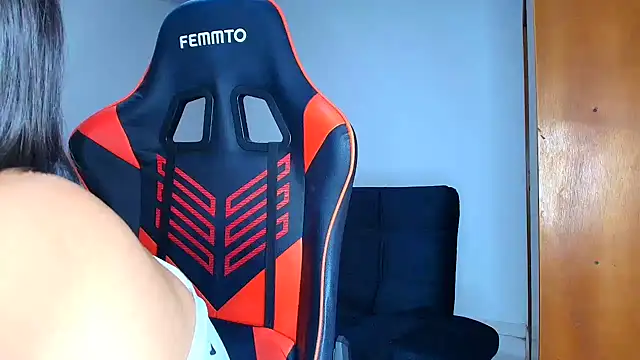 Chat XXX en directo de Rousse_violett