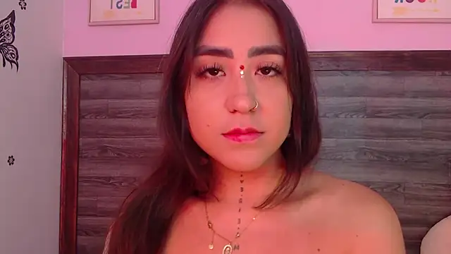 Chat XXX en directo de AdaaMillan