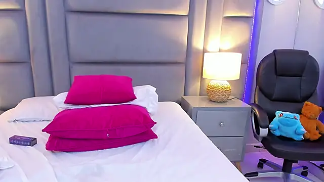 LaylaaDoll Chat XXX in diretta