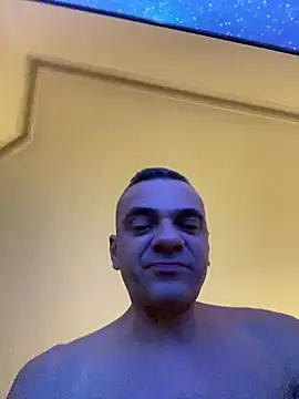 newame25: απευθείας συνομιλία ΧΧΧ