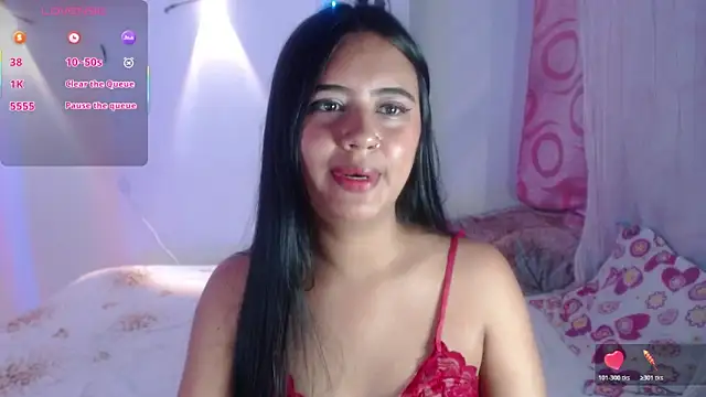 Sussy__22 Adlı Modelin Canlı XXX Sohbeti