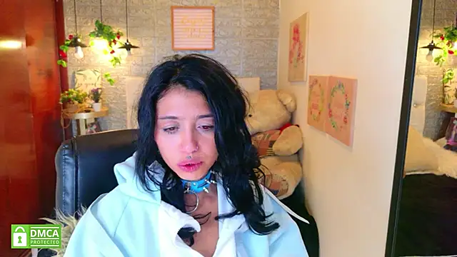 REDHOTTER_ Live XXX-chat