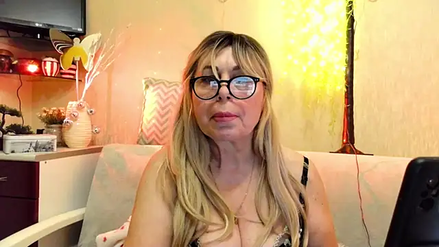 SusieNoreen – Naživo XXX chat