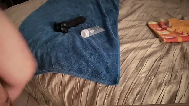 EnolicDenture Show in webcam