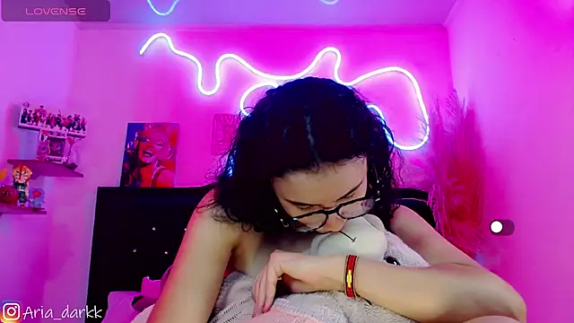 Czat XXX na żywo – AriaDark