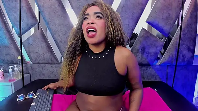 CandyMartinez_ Live XXX Chat