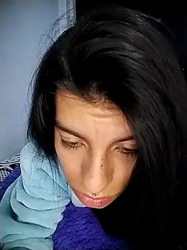 Chat XXX en directo de Ariell_Kieran