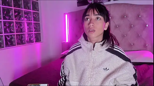 Chat XXX en directo de Alahia_rosee