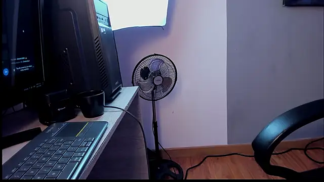 Živý XXX chat Alicee_Broownn