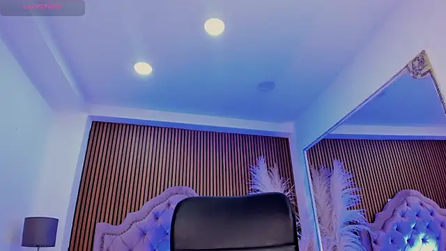 SelenaStonne's Live XXX Chat