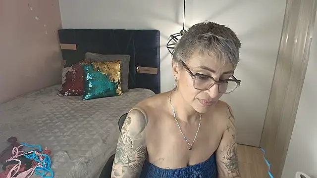 Charlotte__Gray Live XXX-Chat