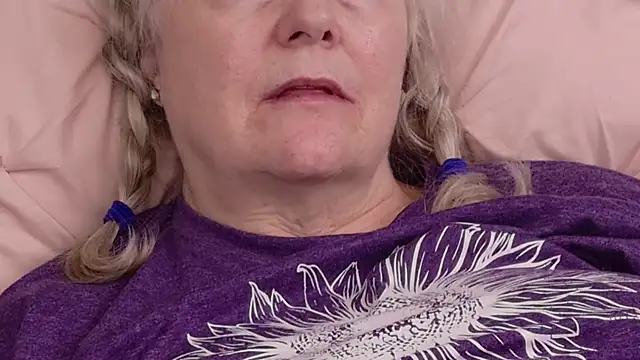 Kaitlyn_Wintersのウェブカメラショー