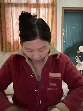 xiiuuff18 在線直播表演