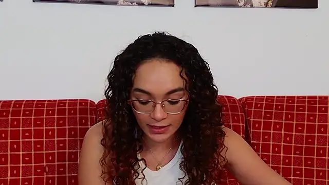 Taylor_TinaのライブXXXチャット