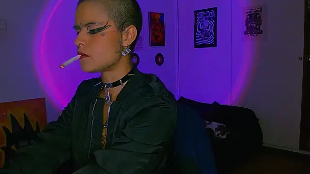 alex_one888 Live XXX Chat