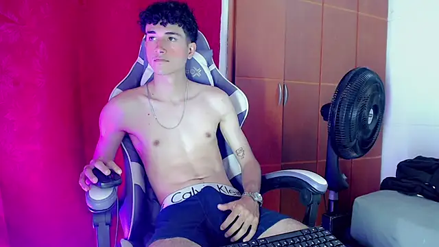 Johnny_cagee_ Webcamshow