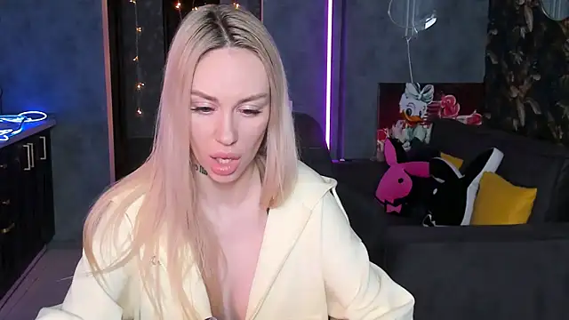 Blckmirrorr: онлайн-секс-чат