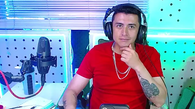 แชท XXX สดของ Godofcumxxx