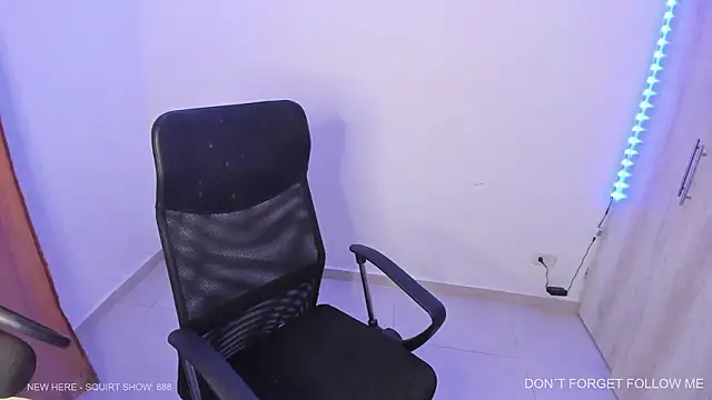 Sabrinna_SkyのライブXXXチャット