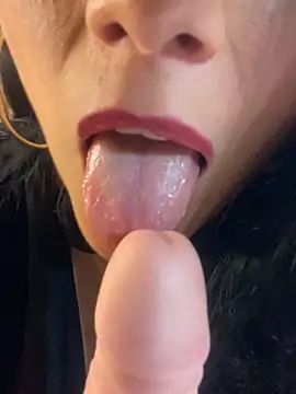 Онлайн чат XXX Miaswwe