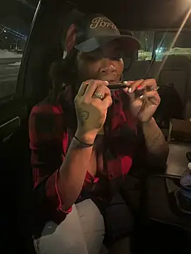 HaloRodeoLover2n Live XXX chat