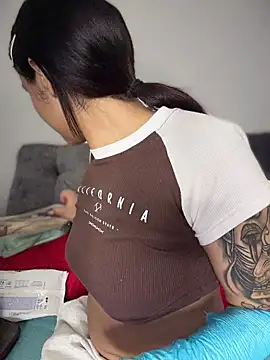 Isabella-Teen: απευθείας συνομιλία ΧΧΧ