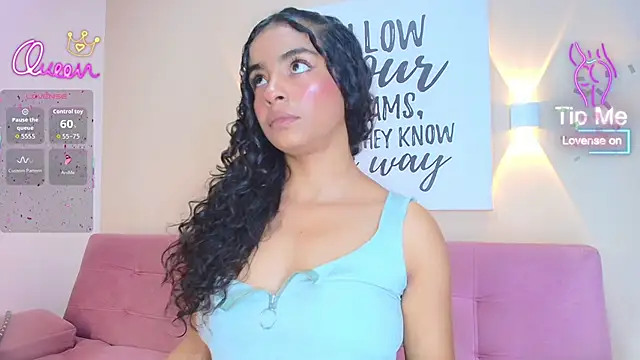 SunnyGilmoree's Live XXX Chat