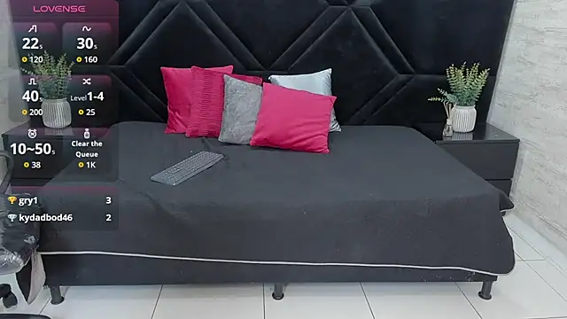 Dantzel_: онлайн-секс-чат