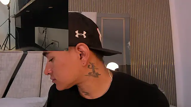 LiamDeep 在線直播表演