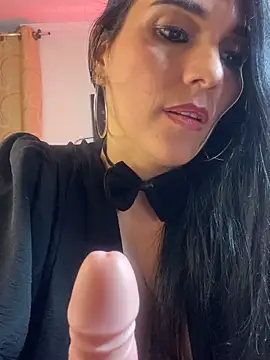 Miaswwe élő XXX-chatje