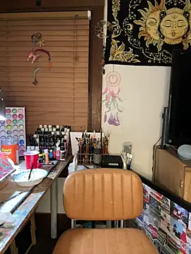 Pertunjukan Kamera Web SuzyCatzz