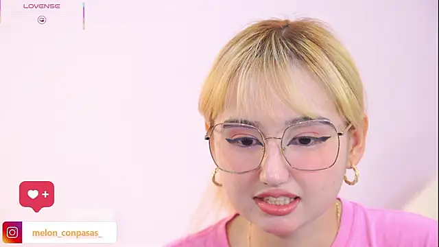 Pinkie_Princes: διαδικτυακό σόου στην κάμερα