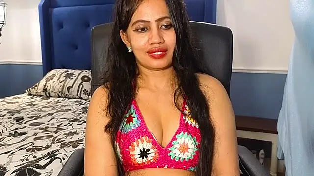 Chat +18 de FannyXhot ao vivo