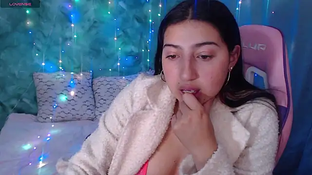 ivyy_blue1's Live XXX Chat