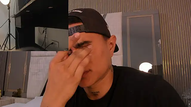 LiamDeep Live XXX-Chat