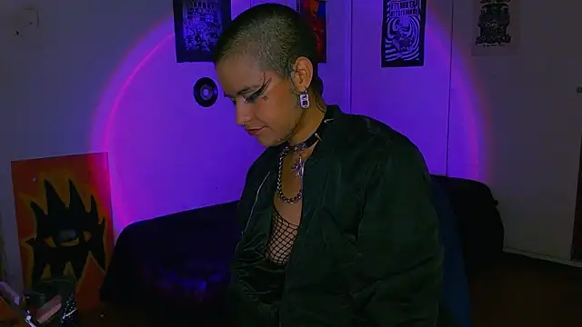 alex_one888 即時 XXX 聊天