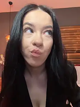 MadilynFox: онлайн-секс-чат