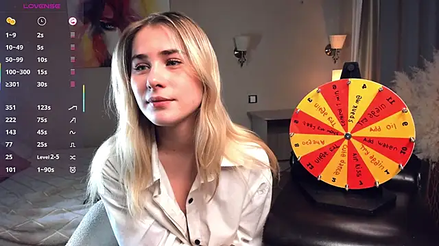 LuanaFincel 现场XXX聊天