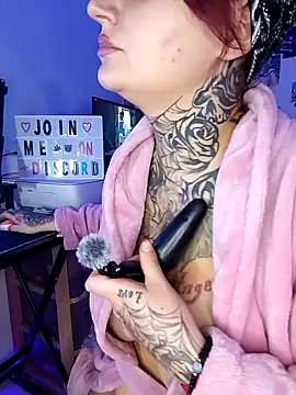 แชท XXX สดของ blazed_vixen